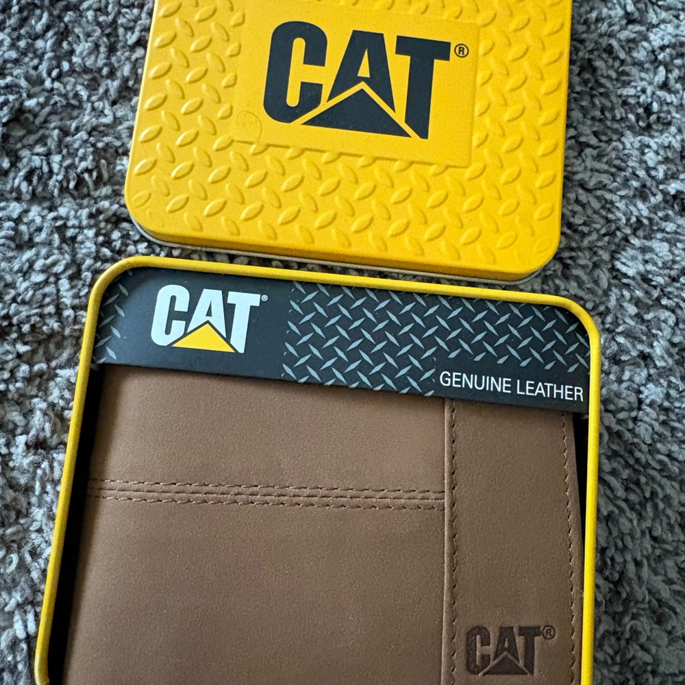 Caterpillar Brown Leather Wallet with Yellow Tin
